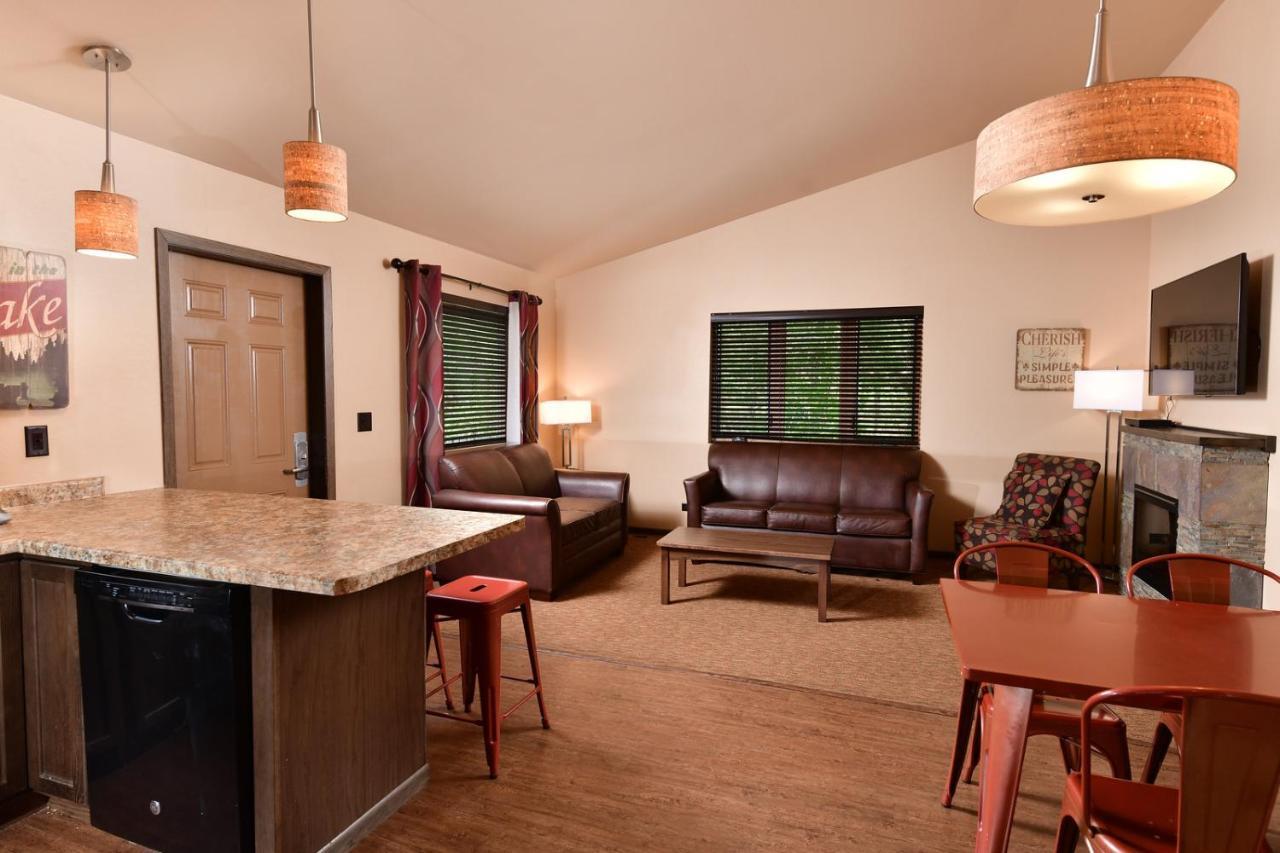 Bakers Sunset Bay Resort Lake Delton Extérieur photo